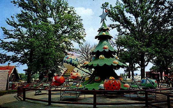 santa's village christmas tree ride
